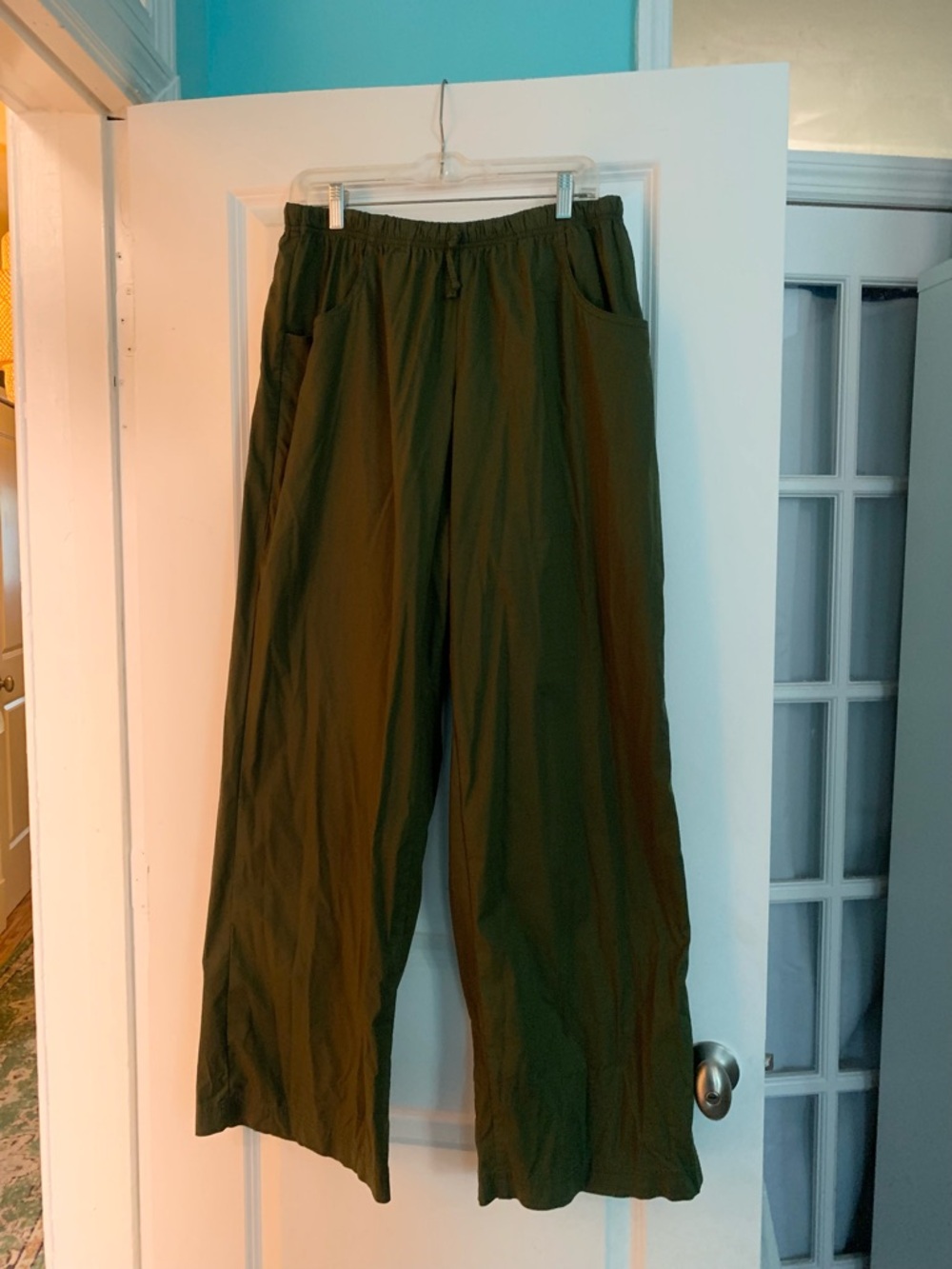 Rare discontinued Be Present 
 Casual Wide-Leg Drawstring Pants — Olive Green
